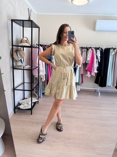 Bianca Ruha- Bézs